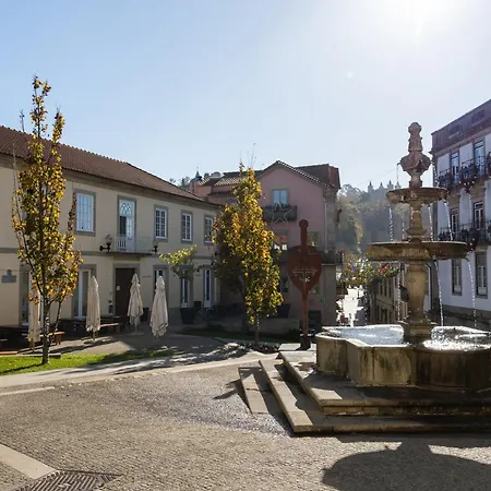 Da Praca * 산타마리아다페이라