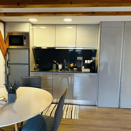 호스텔 Da Praca *